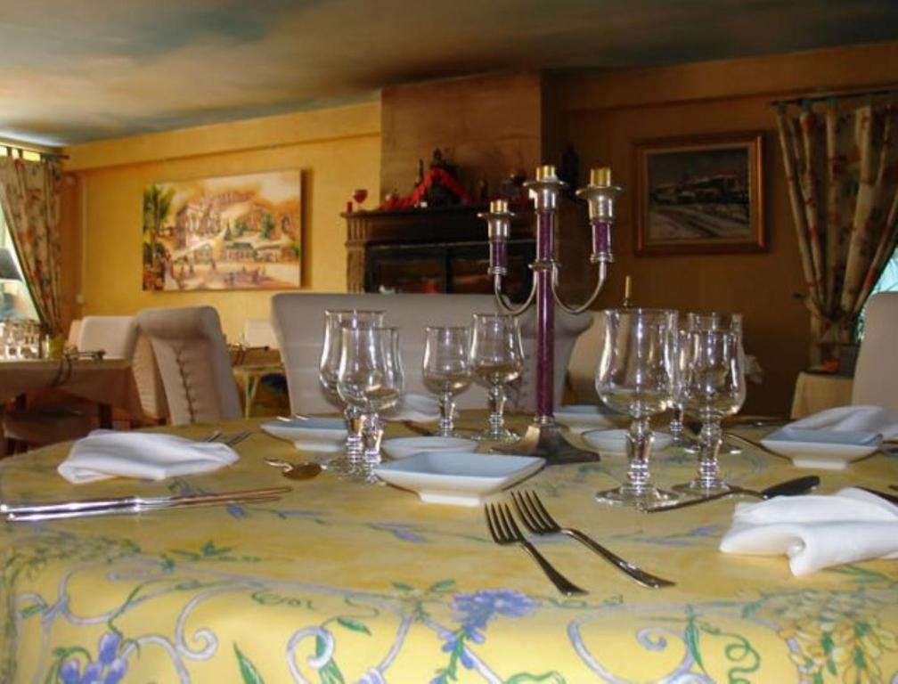 Auberge De Marville מראה חיצוני תמונה