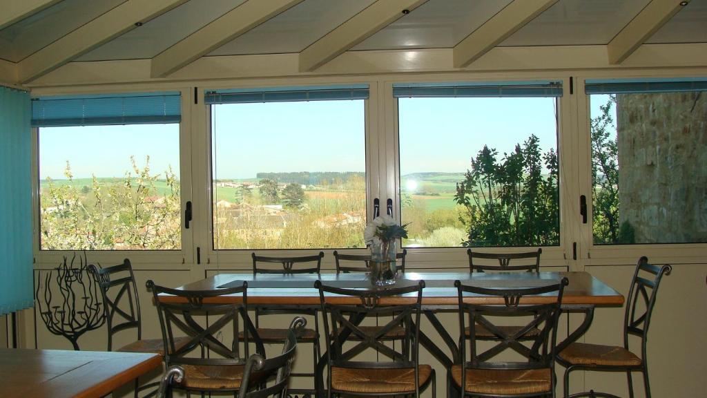 Auberge De Marville מראה חיצוני תמונה