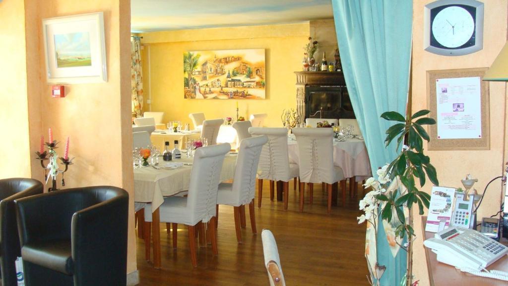 Auberge De Marville מראה חיצוני תמונה