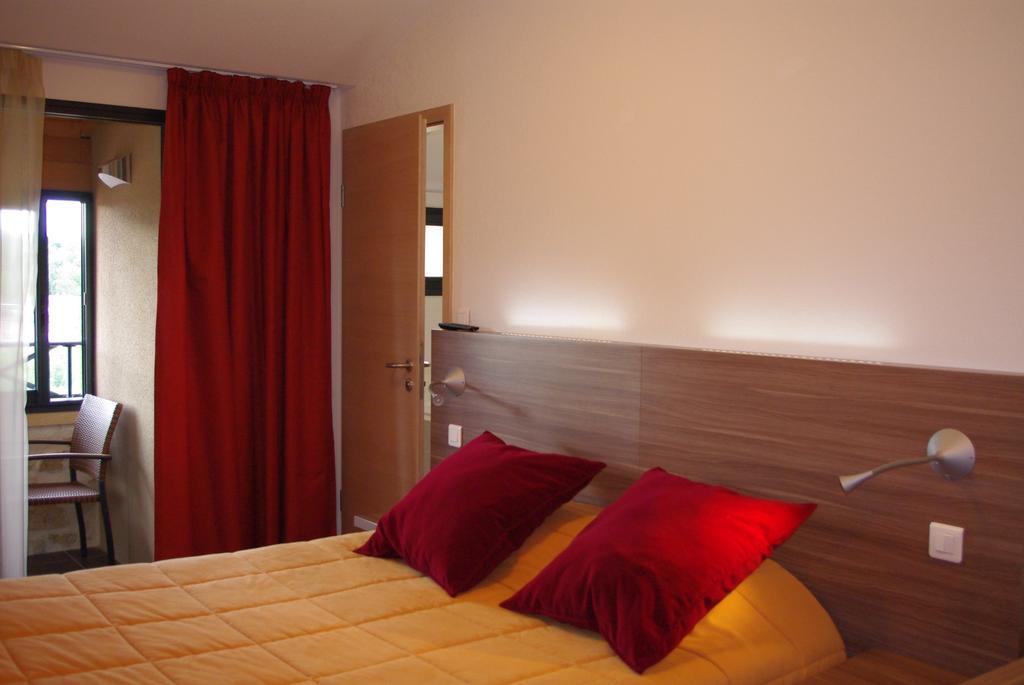 Auberge De Marville מראה חיצוני תמונה