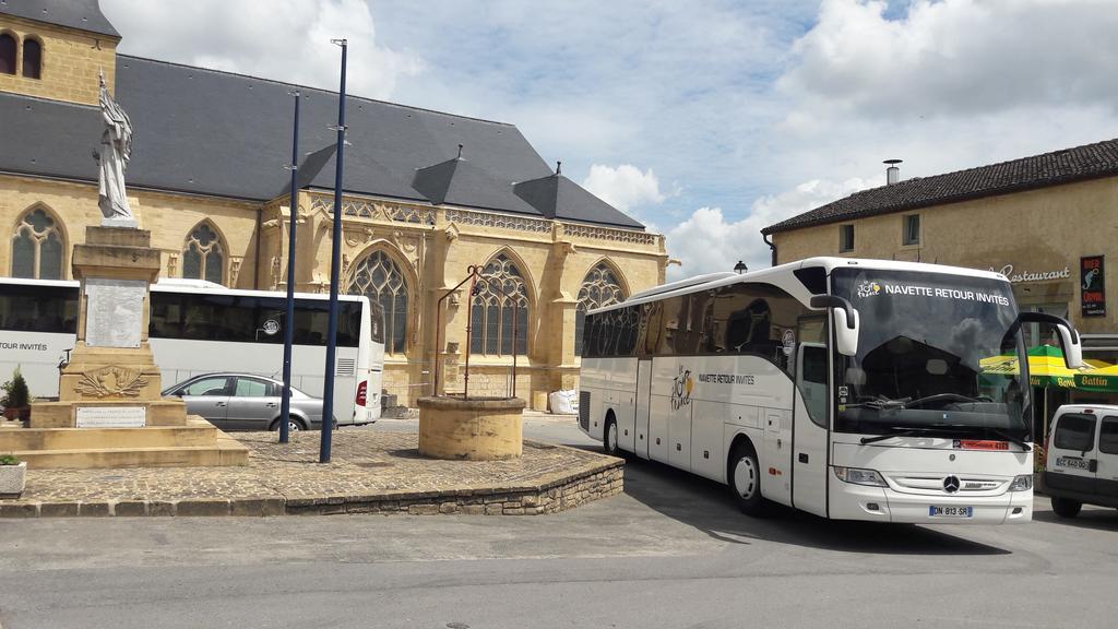 Auberge De Marville מראה חיצוני תמונה